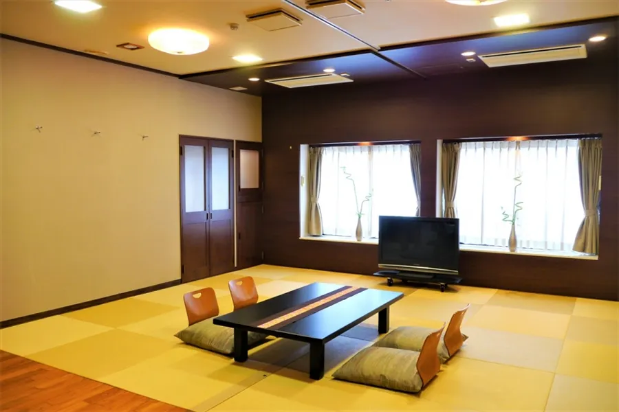 Large room Japanese-style room, 21 tatami mats