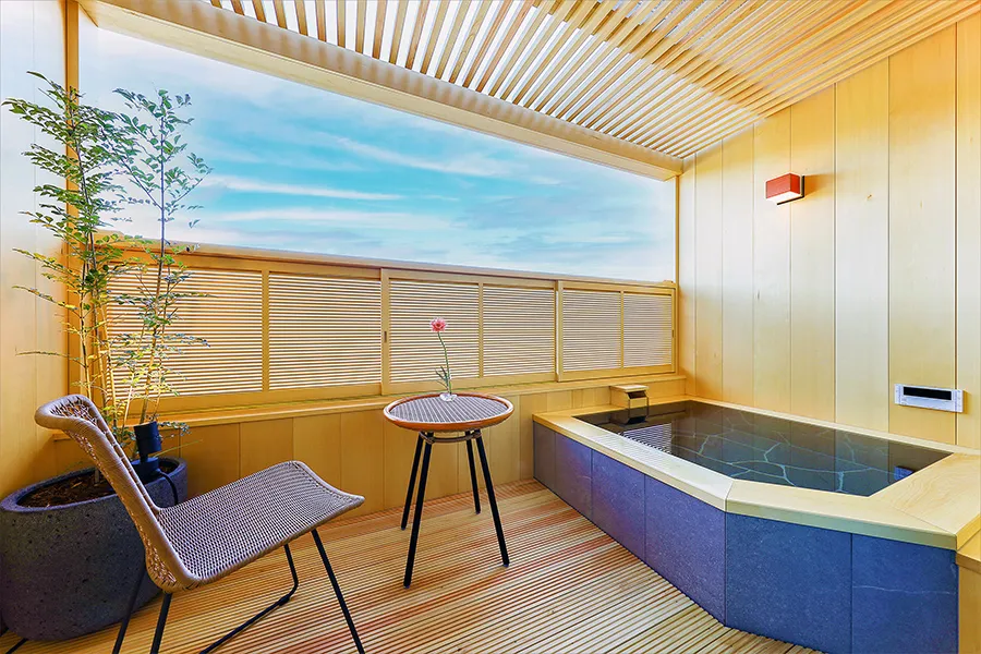 Room with open-air bath Hakushika